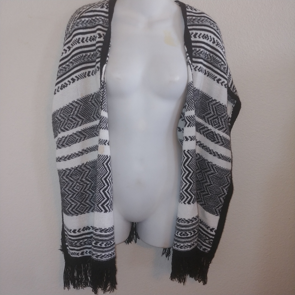 Arizona shawl poncho cardigan with fringe
